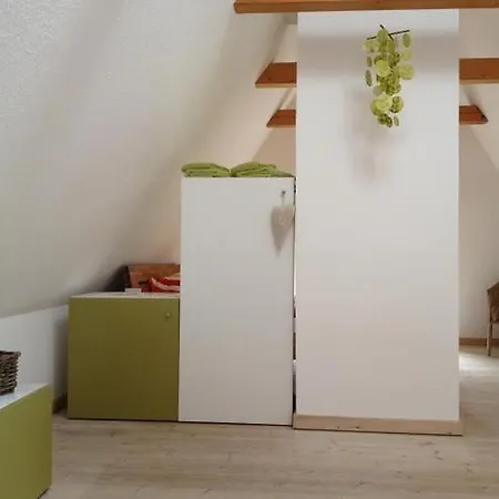 Reetdachhaus Fuer Erholsamen Familienurlaub Nyaraló